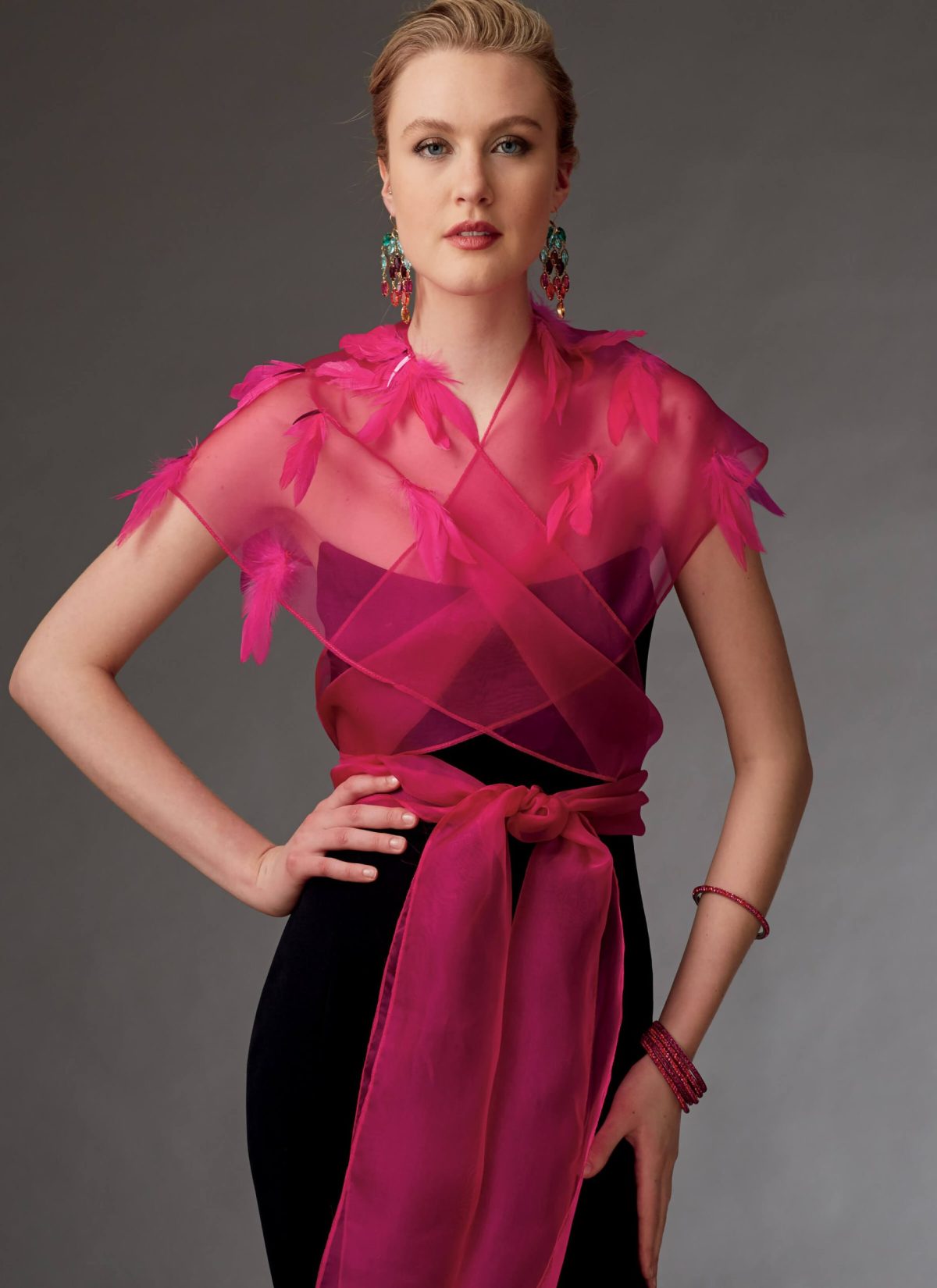 Vogue Patterns V9276 Misses' Reversible Shrugs and Capelet