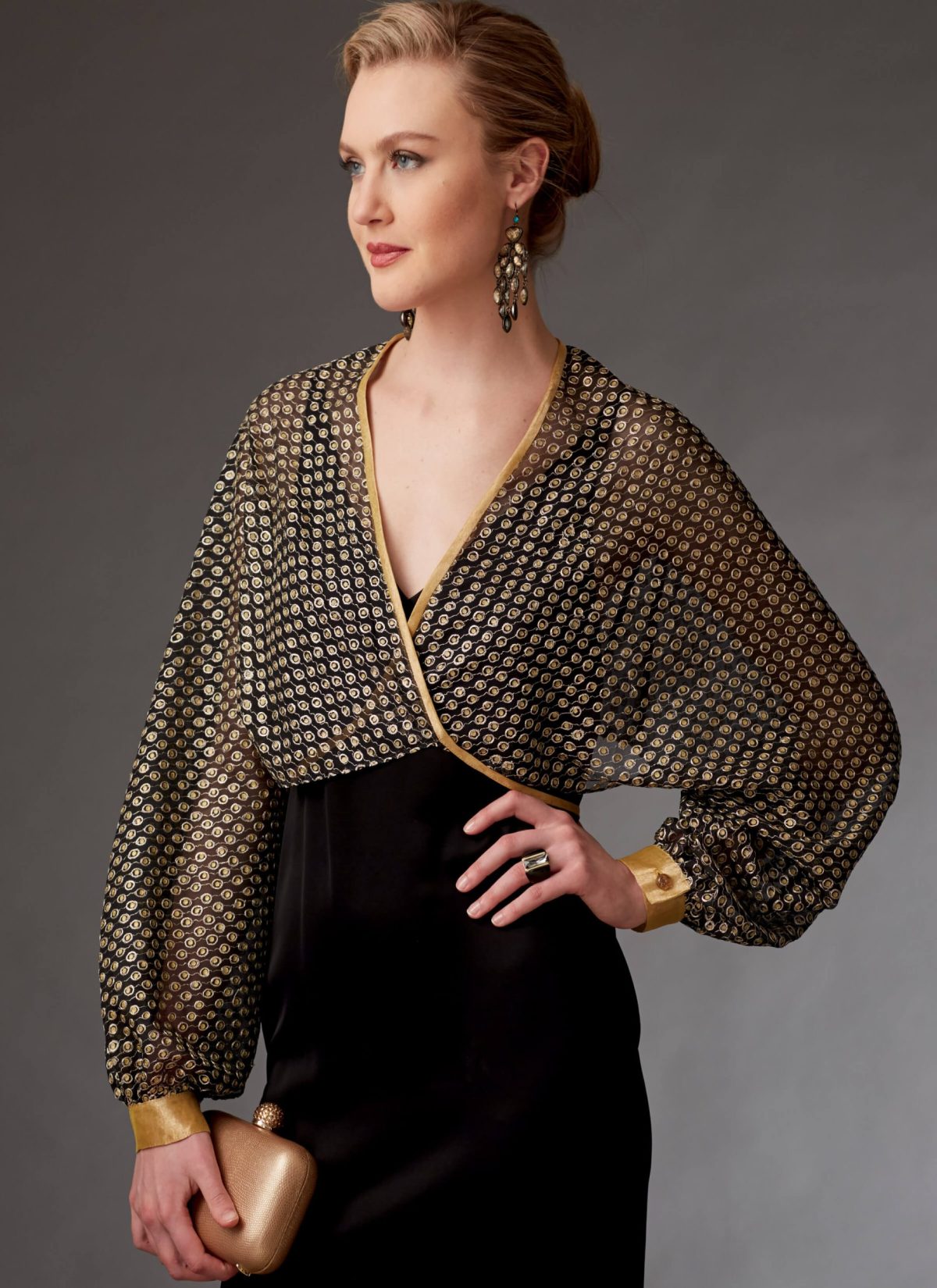 Vogue Patterns V9276 Misses' Reversible Shrugs and Capelet