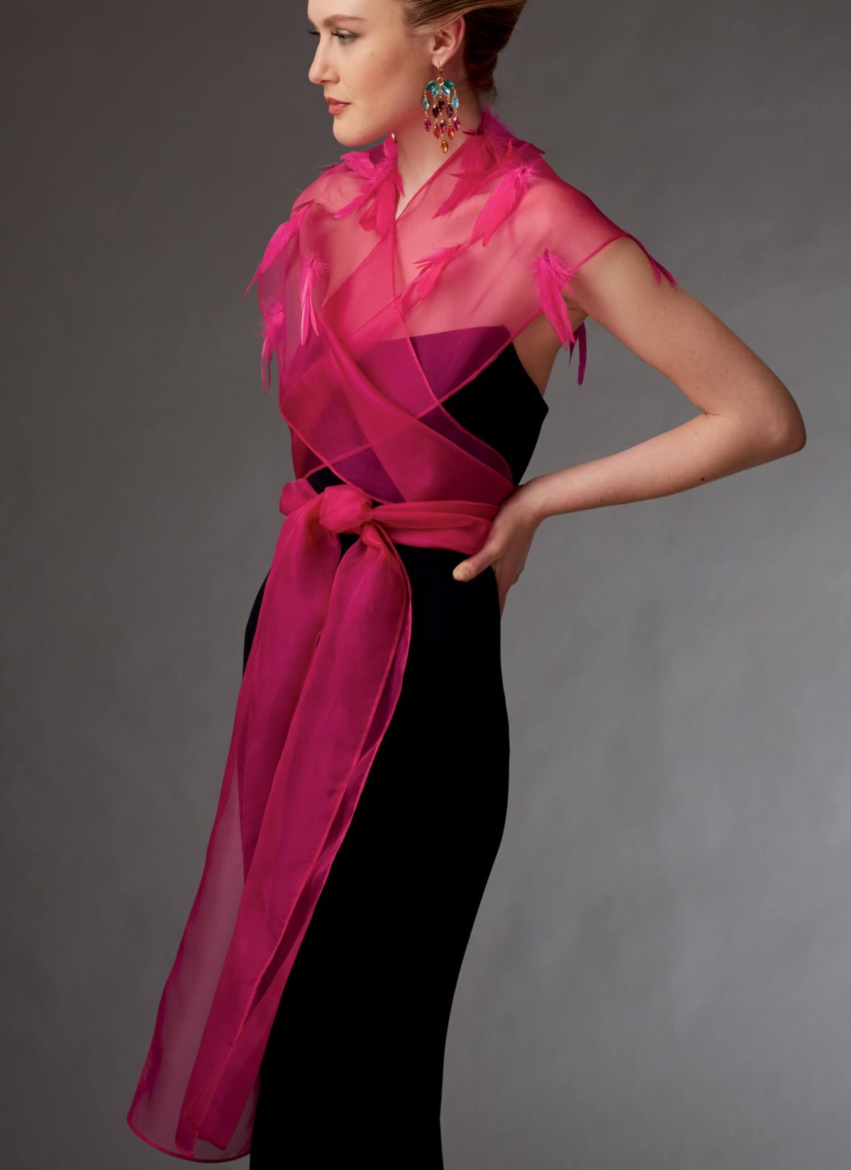 Vogue Patterns V9276 Misses' Reversible Shrugs and Capelet