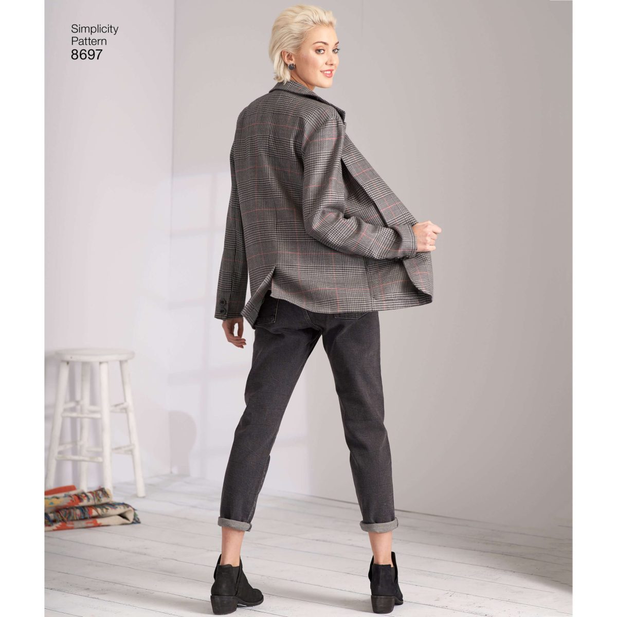 Simplicity Sewing Pattern 8697 Women’s / Plus Size Oversized Blazer